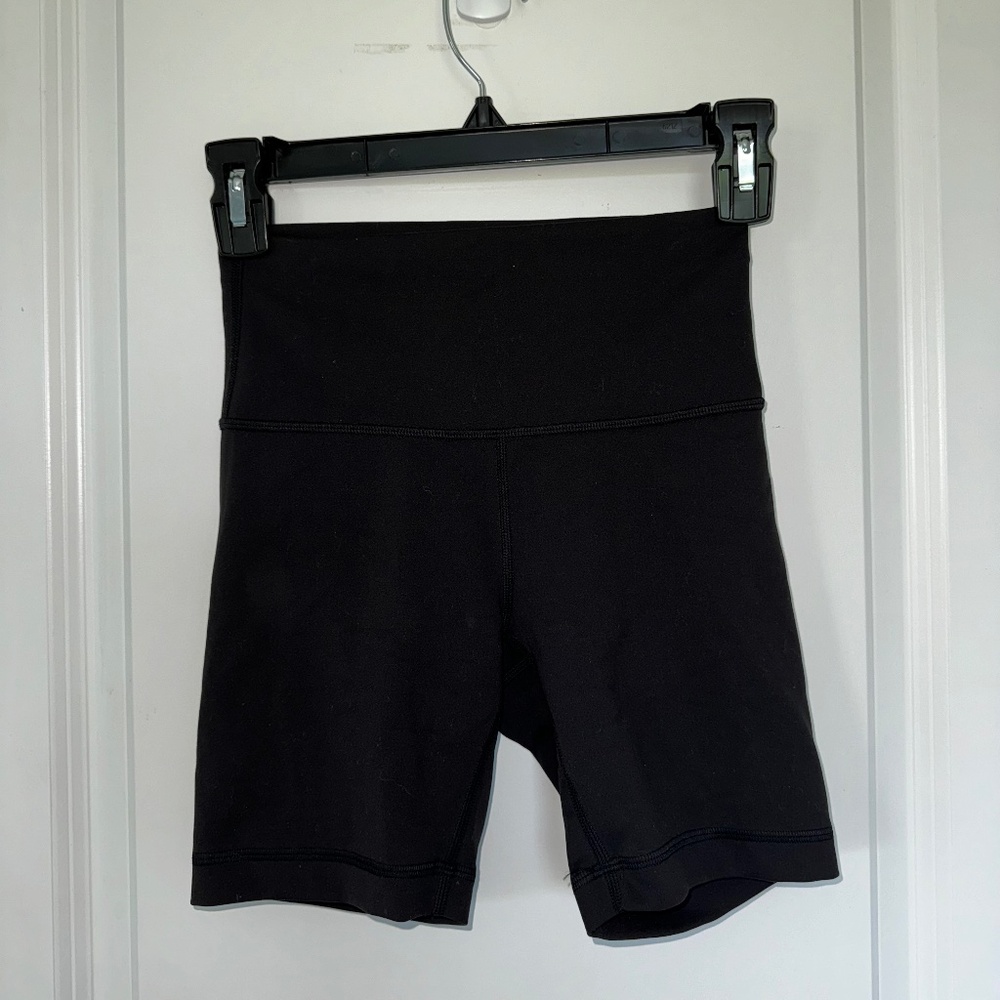 Lululemon black biker shorts